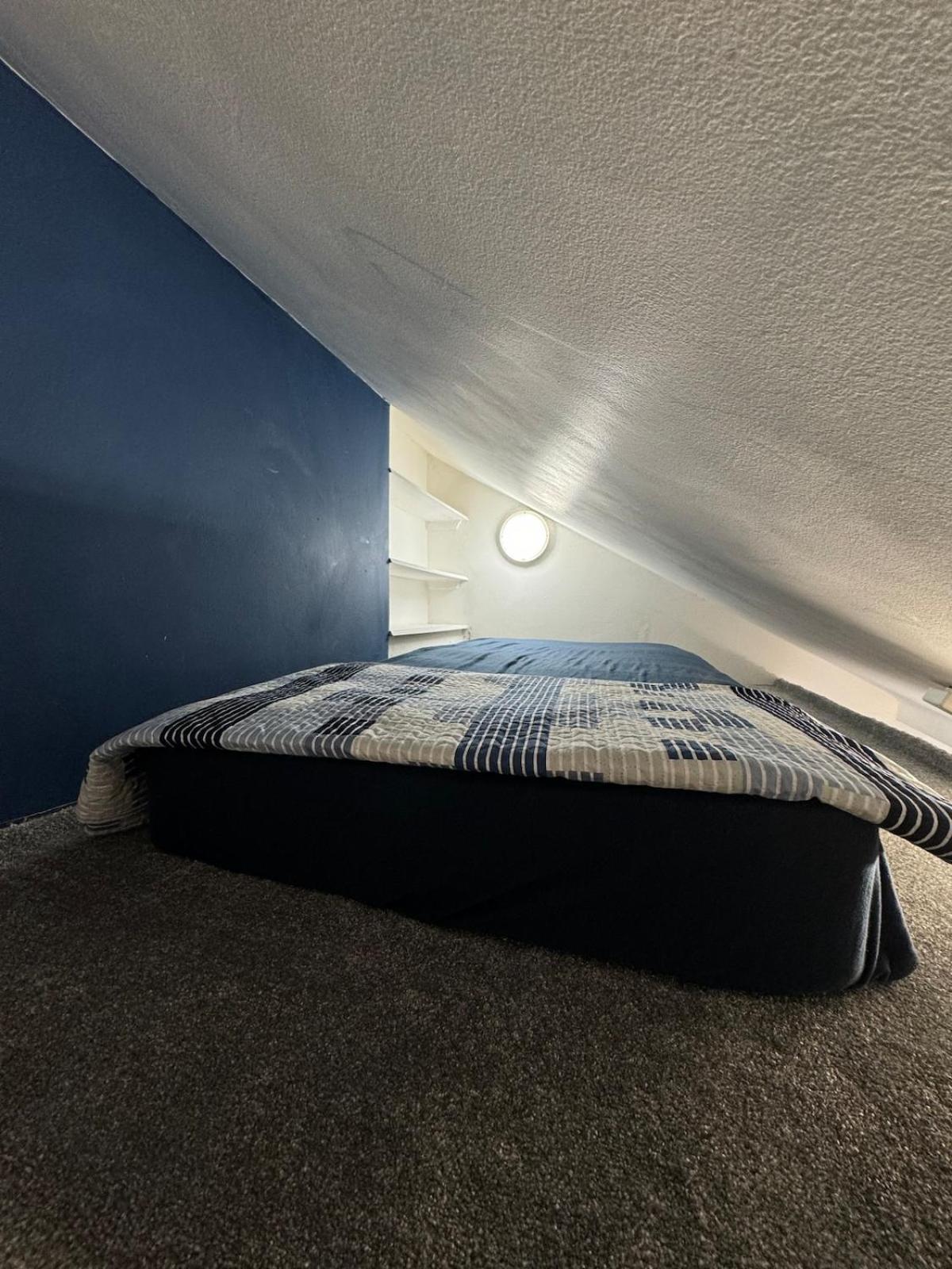 Hyde Park Flat